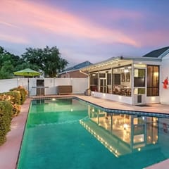 Waterfront Heated Saltwater Pool 8 mi to Beach