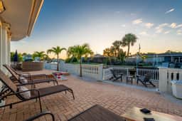 Luxury Waterfront, Heated Pool, Indian Rocks Beach