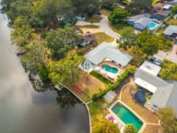 On the Creek,Waterfront,Heated Pool,Game Room, Clearwater Florida