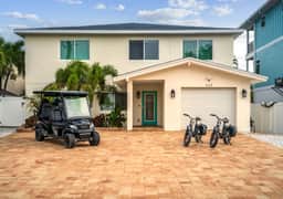 Indian Rocks Beach New Waterfront Heated Pool & Spa  Golf Cart E-Bikes Kayaks Game Room Fire Pit Walking Distance to the Beach - Image 4