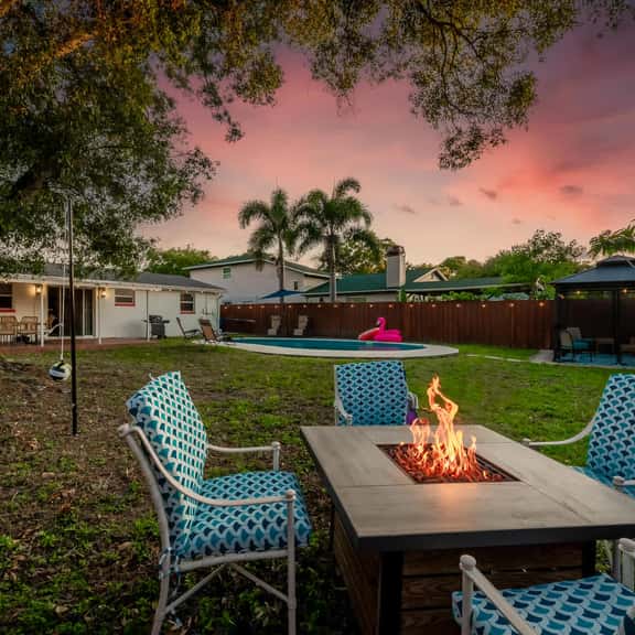 Private Pool Retreat Near Beach & Downtown St. - Image 1