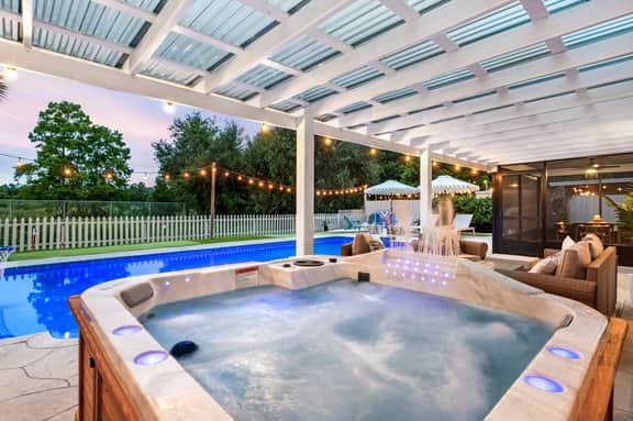 Heated Pool, Hot Tub,Theater, Fire Pit, Mini Golf - Image 3
