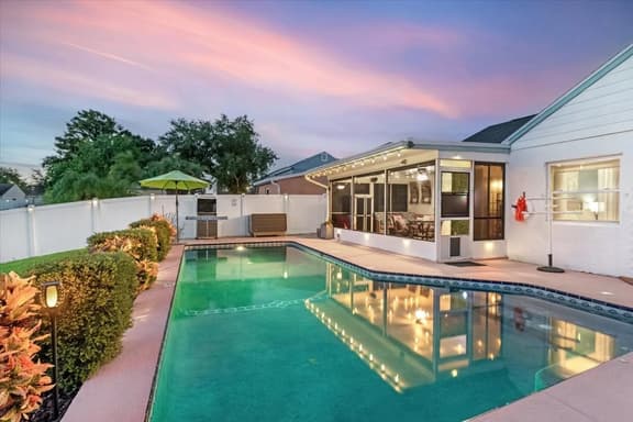 Waterfront Heated Saltwater Pool 8 mi to Beach - Image 1